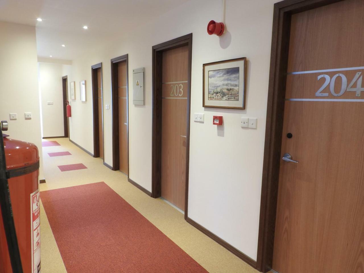 Hill View Hotel Apartments Писсури Экстерьер фото