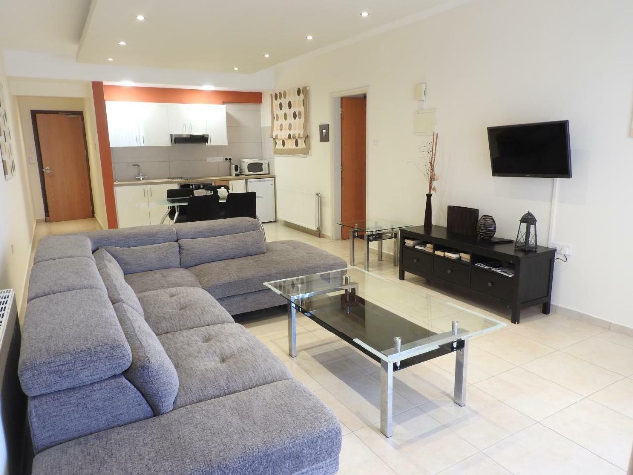 Hill View Hotel Apartments Писсури Экстерьер фото