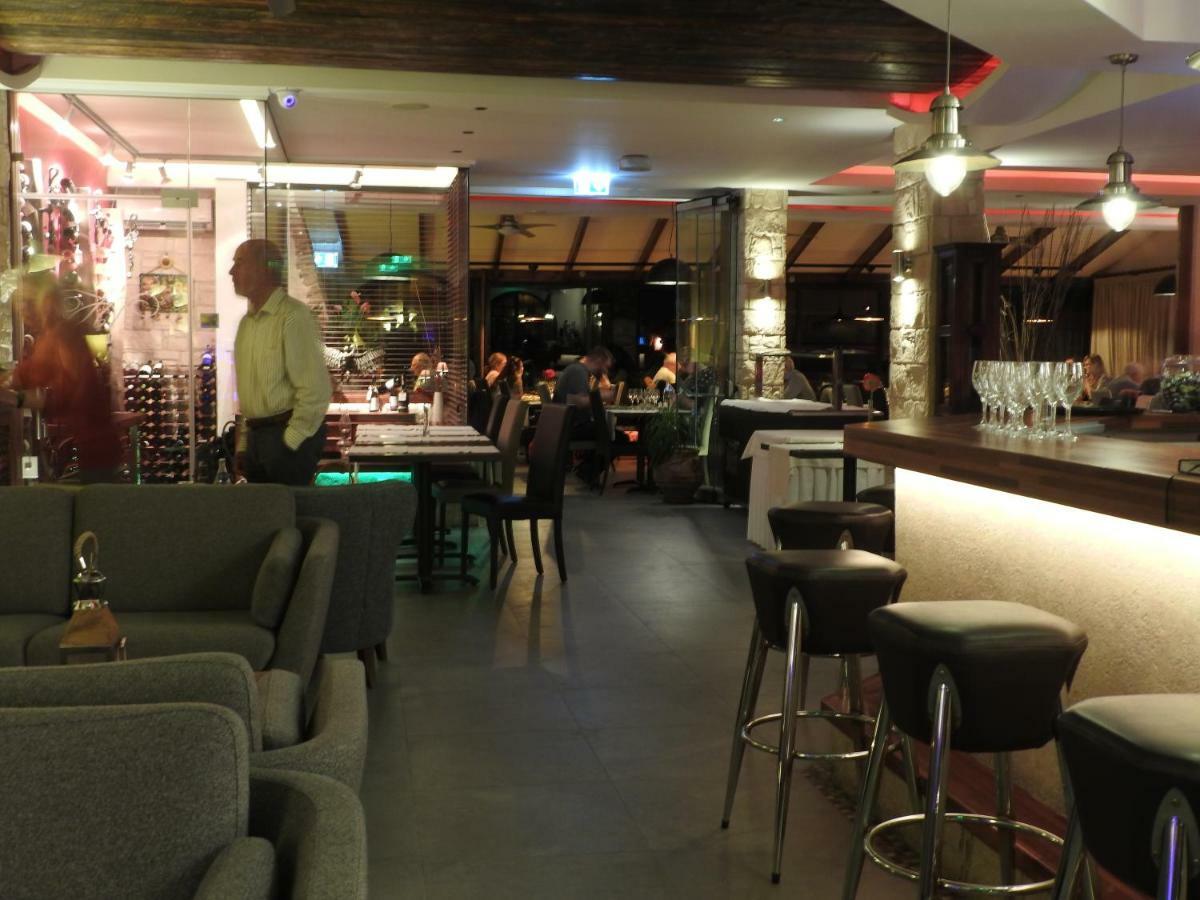 Hill View Hotel Apartments Писсури Экстерьер фото