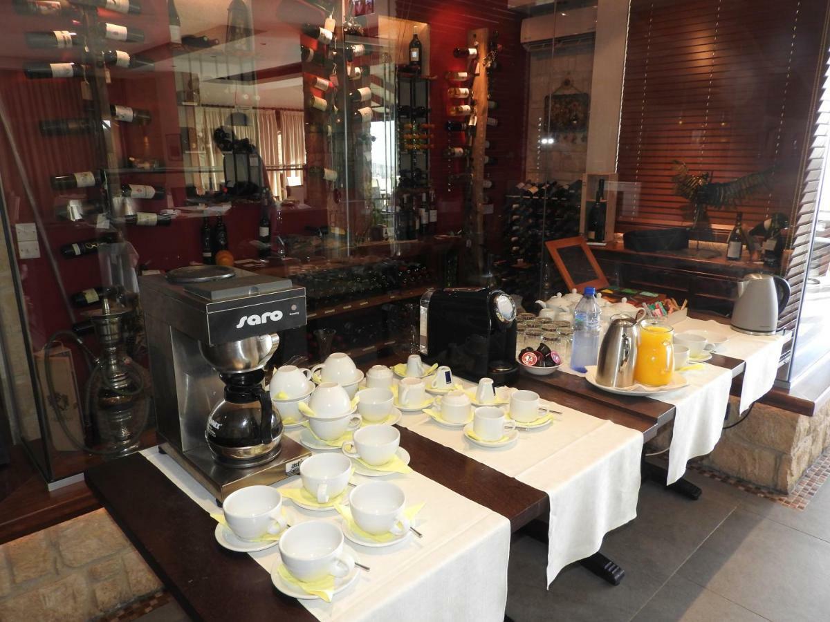 Hill View Hotel Apartments Писсури Экстерьер фото