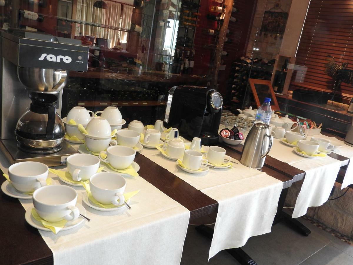Hill View Hotel Apartments Писсури Экстерьер фото